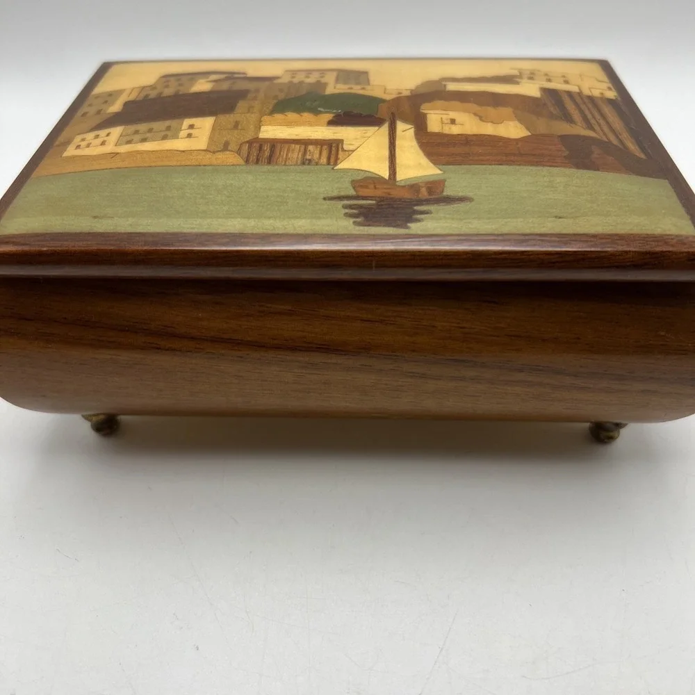 Vtg. Italian Sorrento Inlaid Wood Music Box Sailboat Coastal Scene Isle of Capri